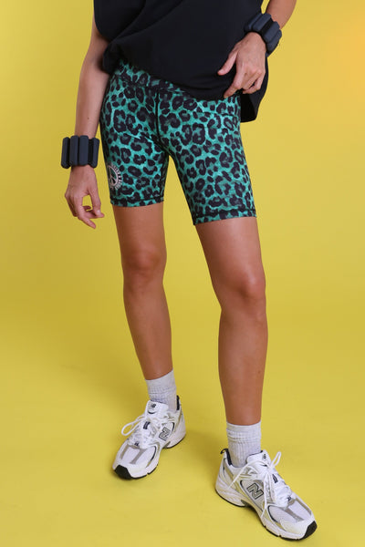 gym short leo green