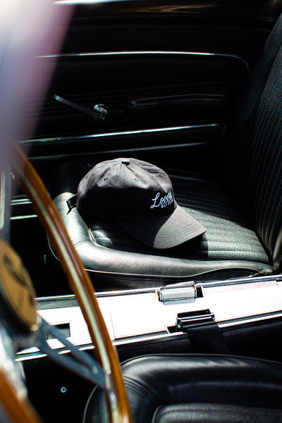 casquette black line